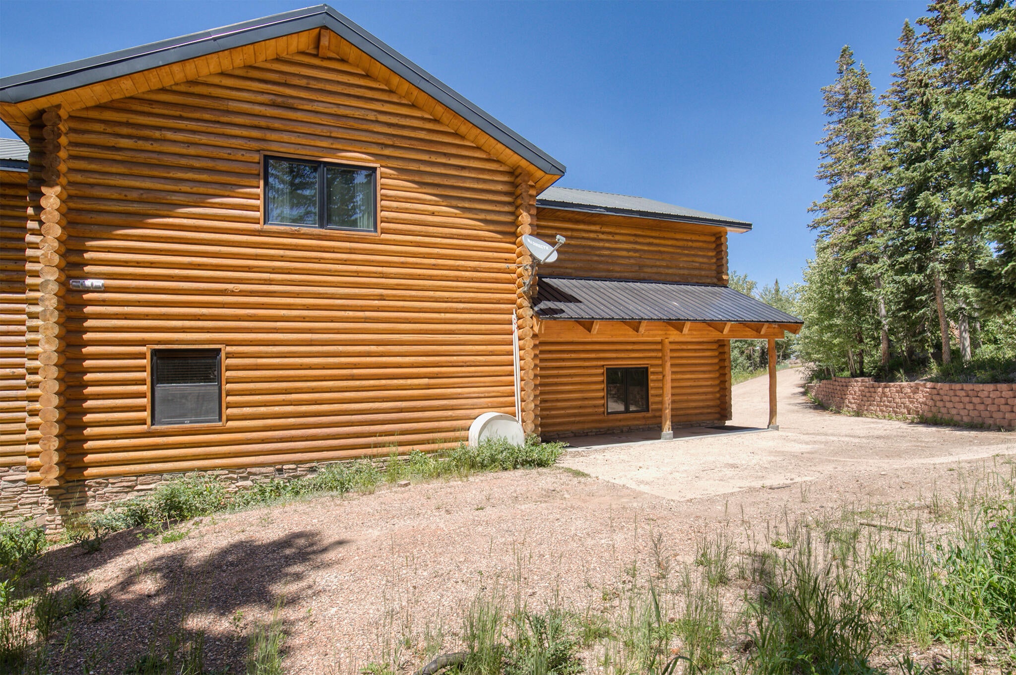 Brian Head, Utah, 84719, United States, 5 Bedrooms Bedrooms, ,4 BathroomsBathrooms,Residential,Active,1889352