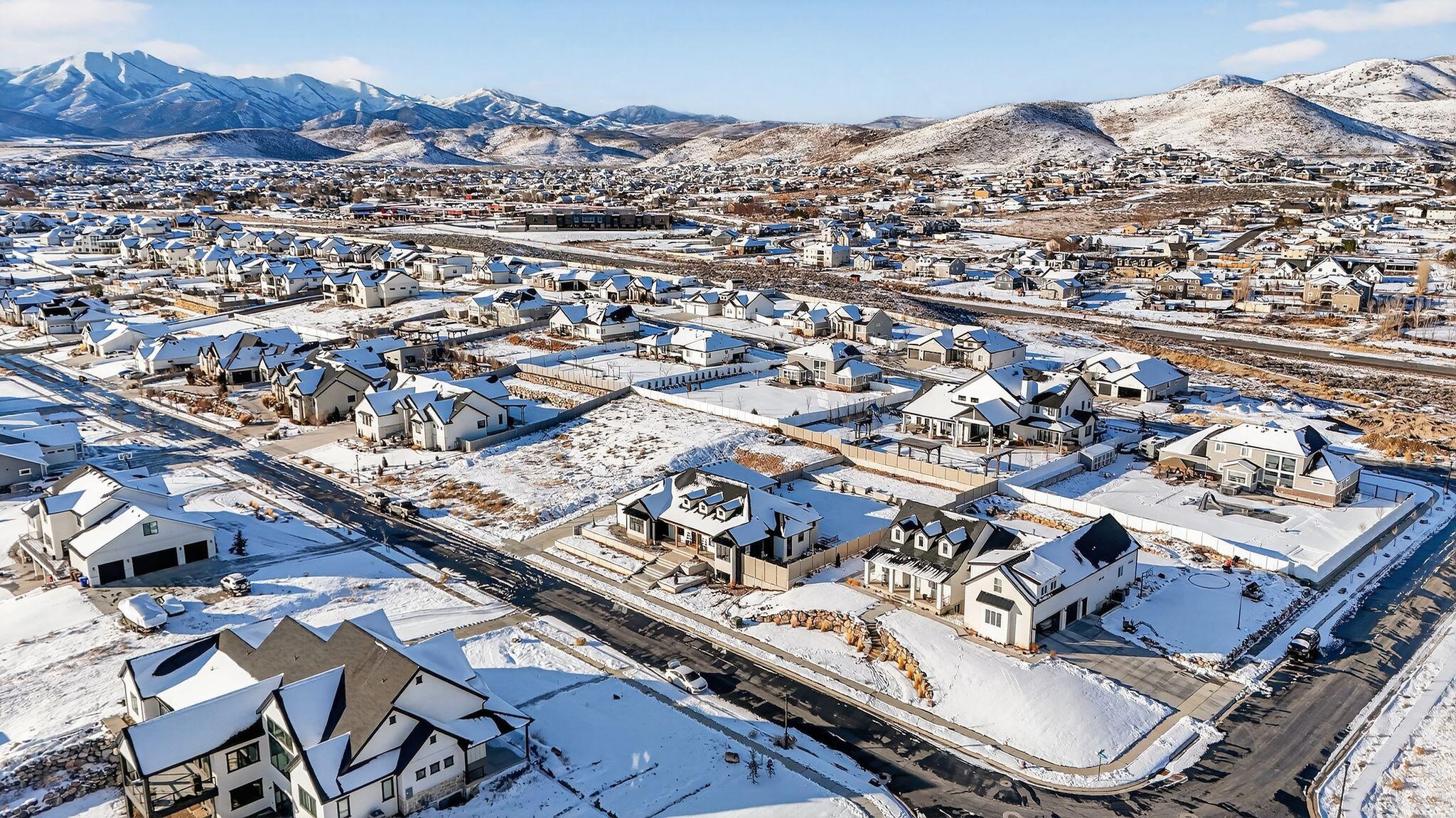 Eagle Mountain, Utah, 84005, United States, 5 Bedrooms Bedrooms, ,4 BathroomsBathrooms,Residential,Contingent,2009831