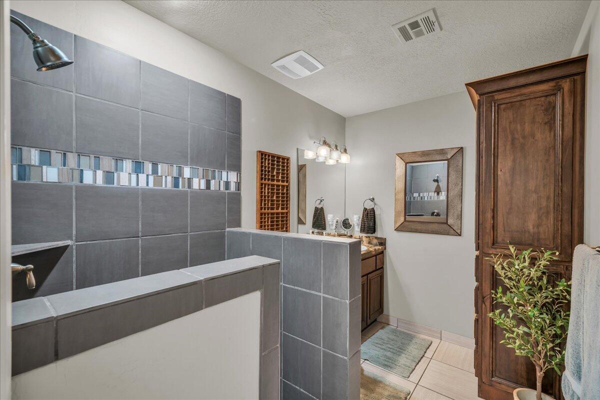 Hurricane, Utah, 84737, United States, 5 Bedrooms Bedrooms, ,6 BathroomsBathrooms,Residential,Active,1748671