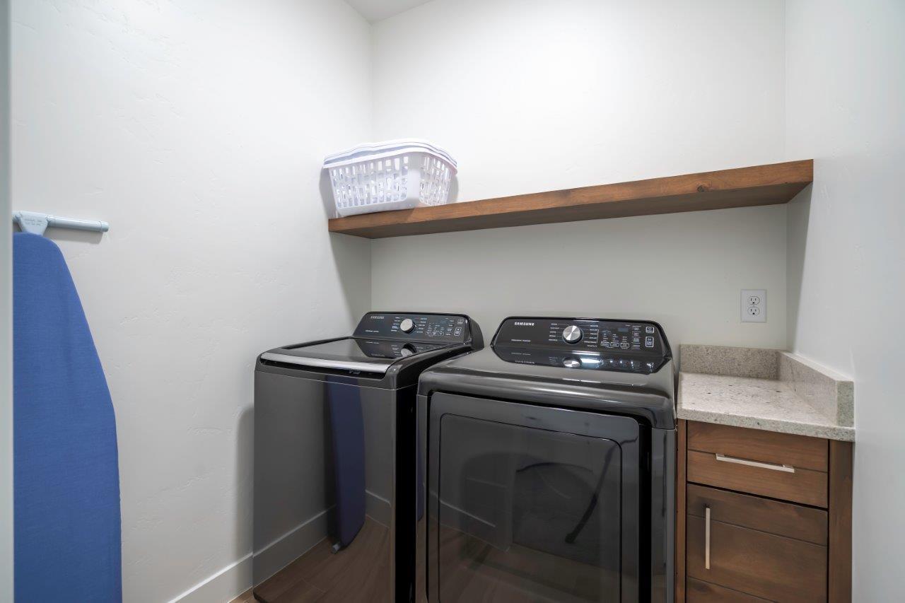 Santa Clara, Utah, 84765, United States, ,6 BathroomsBathrooms,Residential,Active,1798104
