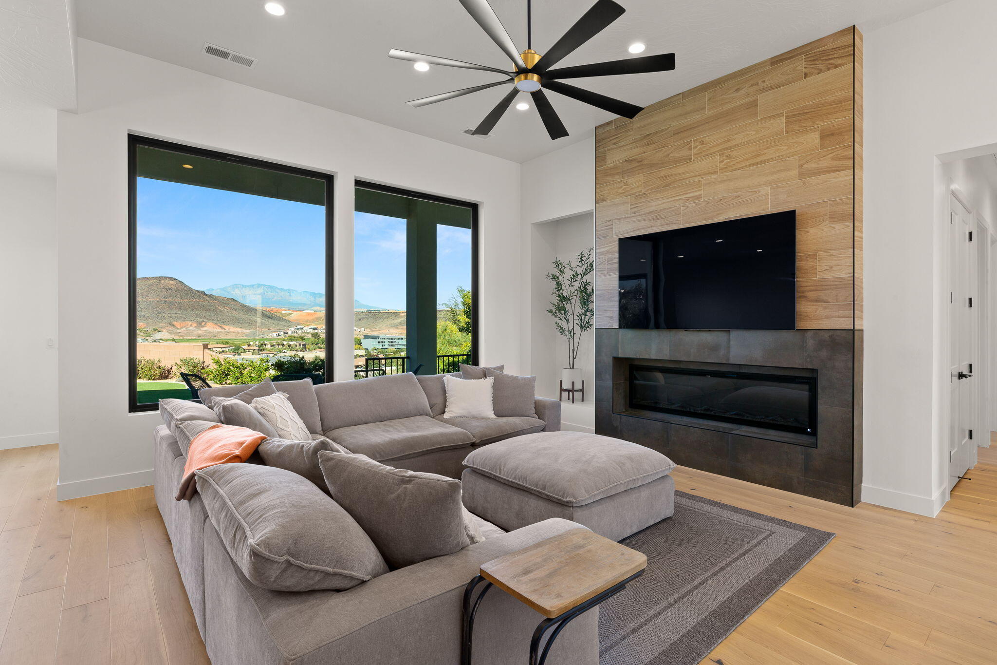 St George, Utah, 84770, United States, 3 Bedrooms Bedrooms, ,4 BathroomsBathrooms,Residential,Active,1973361