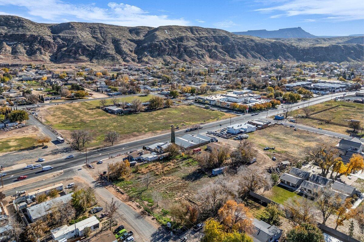 La Verkin, Utah, 84745, United States, 4 Bedrooms Bedrooms, ,2 BathroomsBathrooms,Residential,Active,2006765