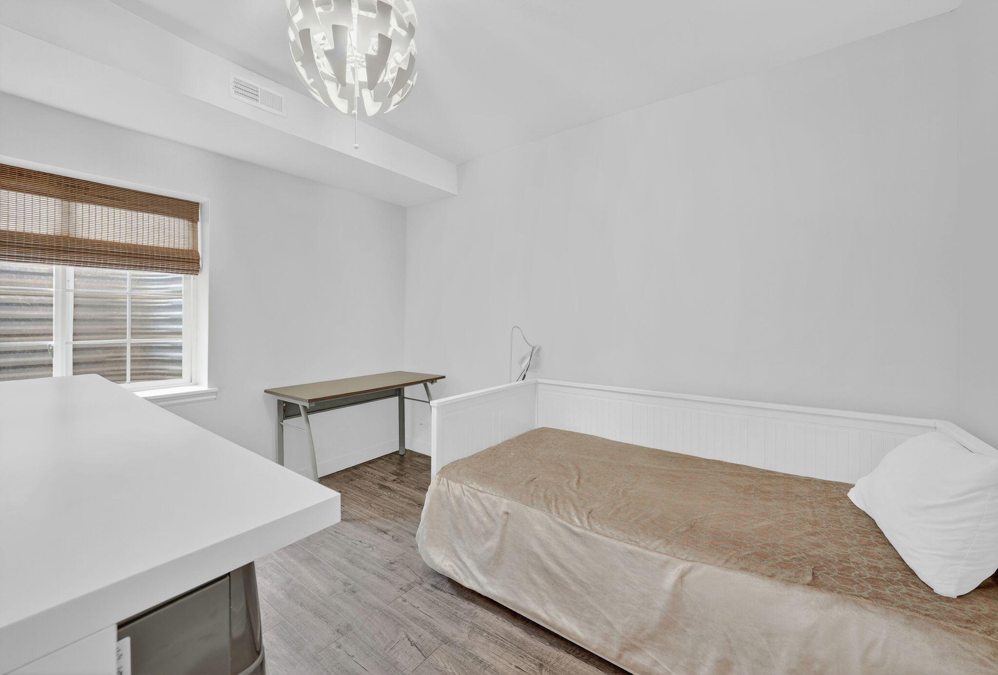 Bluffdale, Utah, 84065, United States, 10 Bedrooms Bedrooms, ,7 BathroomsBathrooms,Residential,Active,1990677