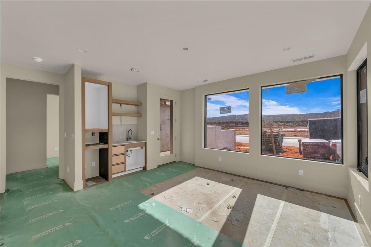 Ivins, Utah, 84738, United States, 4 Bedrooms Bedrooms, ,5 BathroomsBathrooms,Residential,Active,2021032