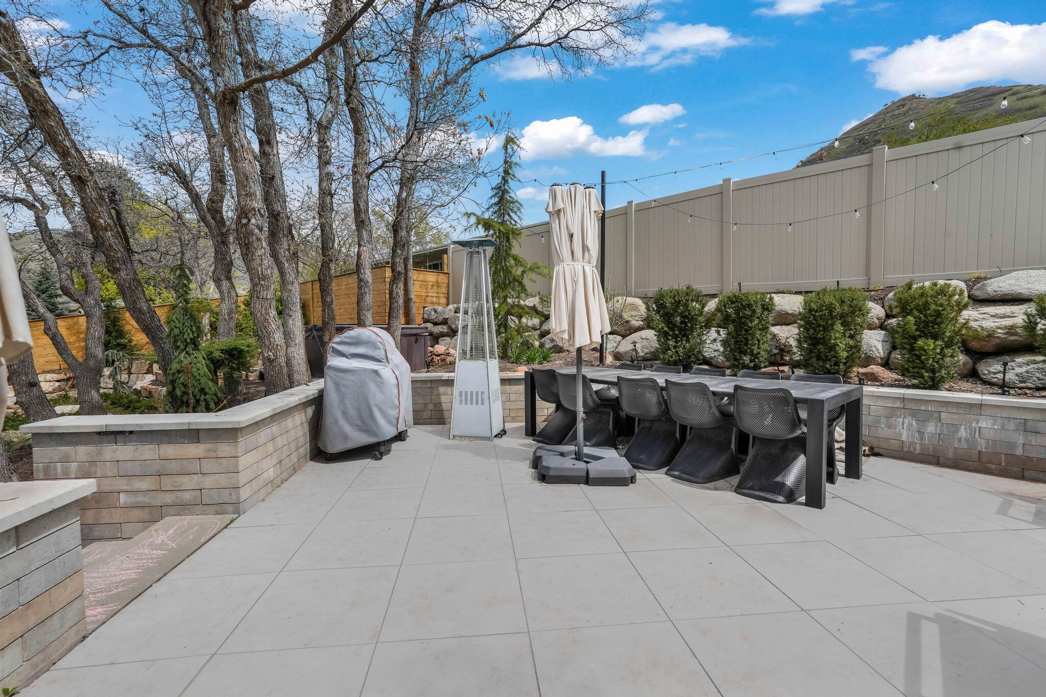 Salt Lake City, Utah, 84108, United States, 4 Bedrooms Bedrooms, ,3 BathroomsBathrooms,Residential,Active,2011854