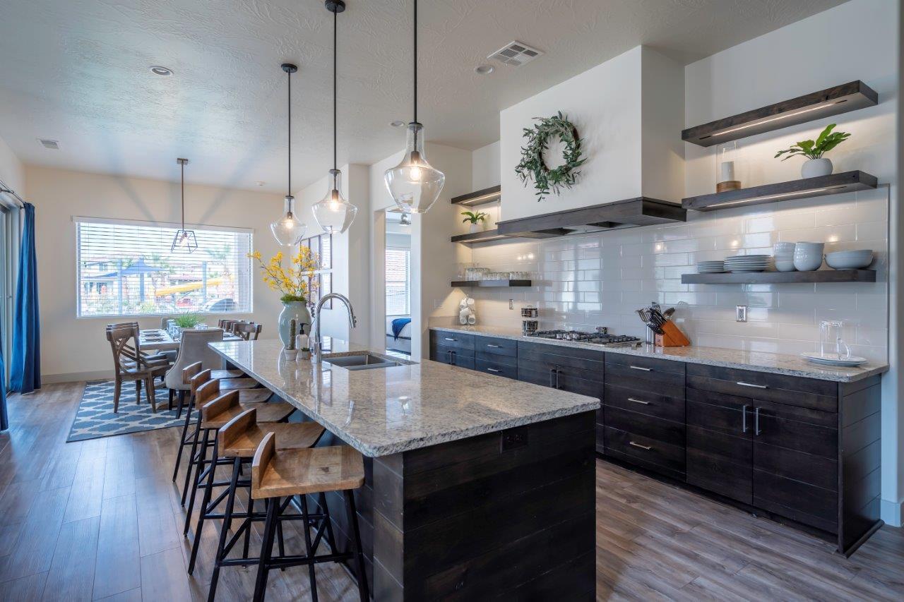 Santa Clara, Utah, 84765, United States, 5 Bedrooms Bedrooms, ,5 BathroomsBathrooms,Residential,Active,1894577