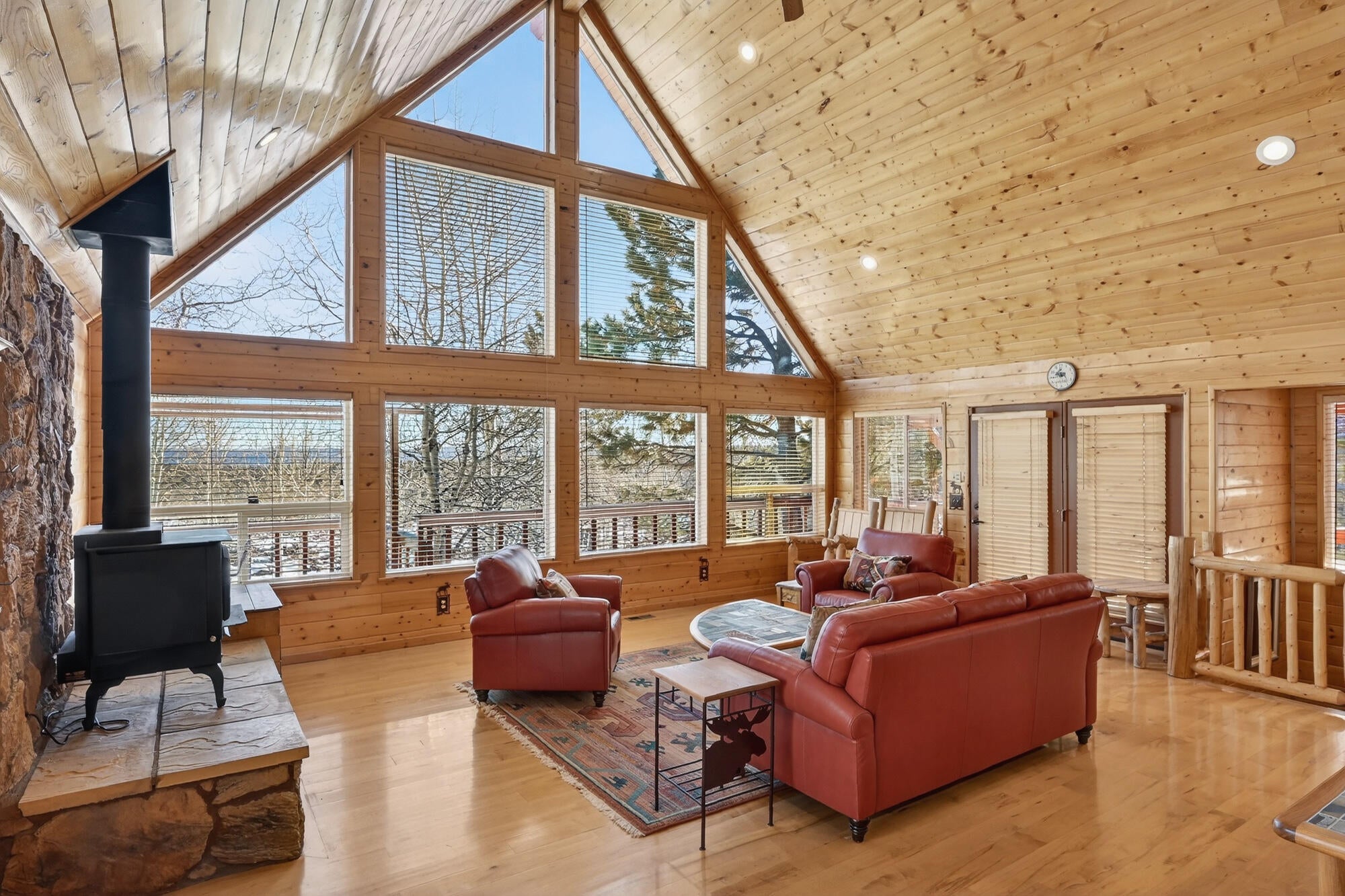 Duck Creek, Utah, 84762, United States, 4 Bedrooms Bedrooms, ,3 BathroomsBathrooms,Residential,Active,2007327