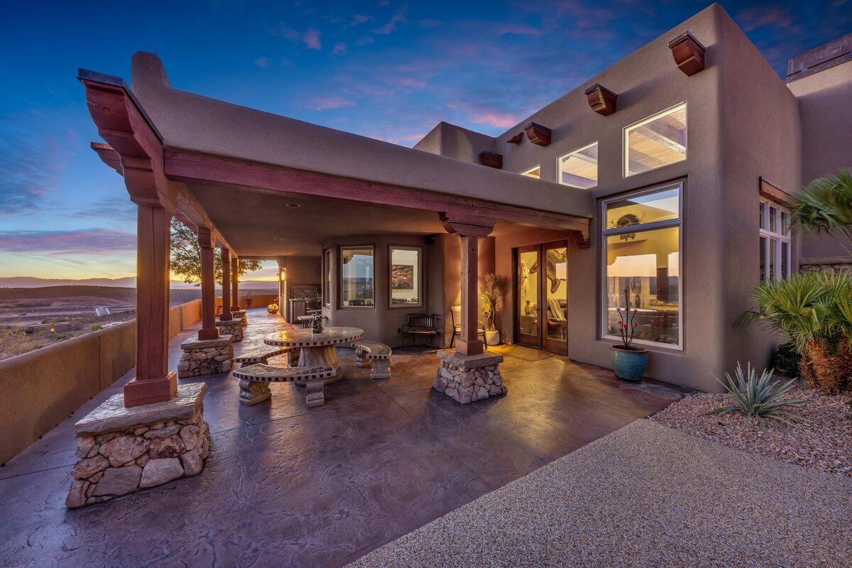 Hurricane, Utah, 84737, United States, 4 Bedrooms Bedrooms, ,3 BathroomsBathrooms,Residential,Active,1941338