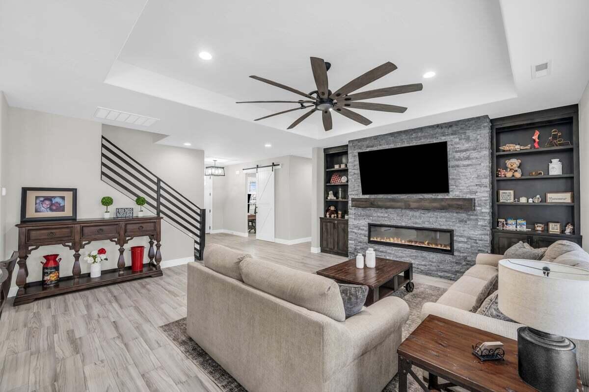 Hurricane, Utah, 84737, United States, 5 Bedrooms Bedrooms, ,5 BathroomsBathrooms,Residential,Active,1996303