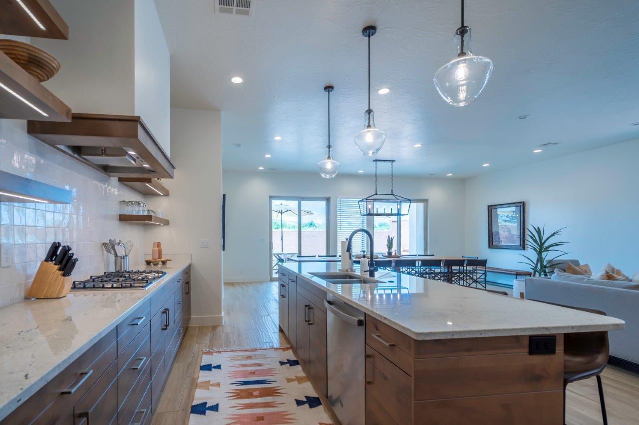 Santa Clara, Utah, 84765, United States, ,6 BathroomsBathrooms,Residential,Active,1798104