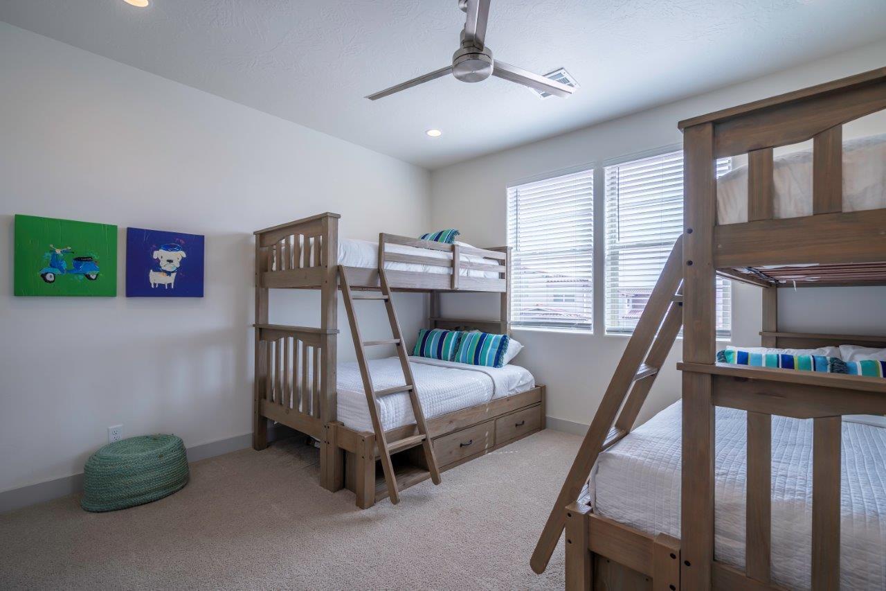 Santa Clara, Utah, 84765, United States, 5 Bedrooms Bedrooms, ,5 BathroomsBathrooms,Residential,Active,1894577