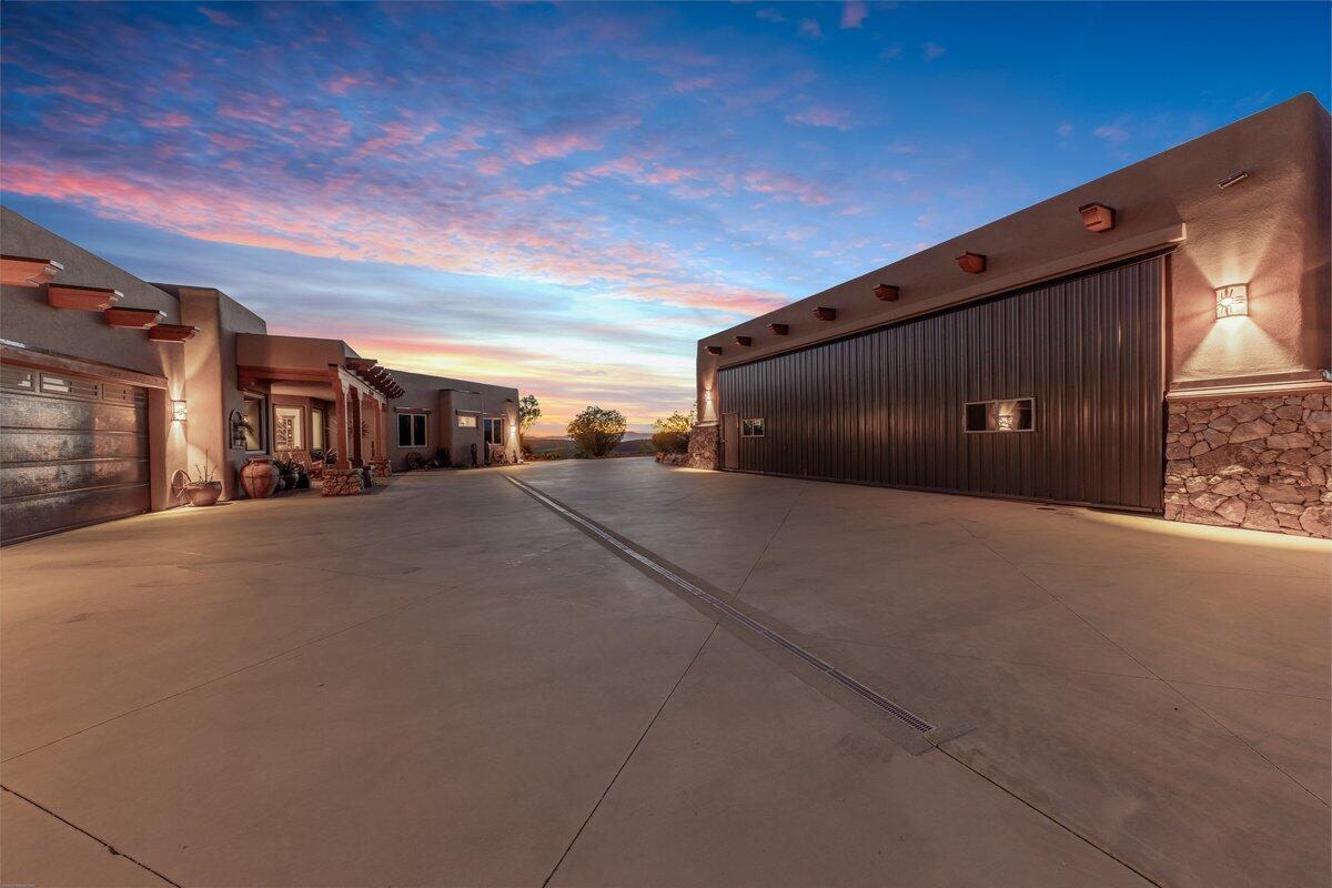Hurricane, Utah, 84737, United States, 4 Bedrooms Bedrooms, ,3 BathroomsBathrooms,Residential,Active,1941338