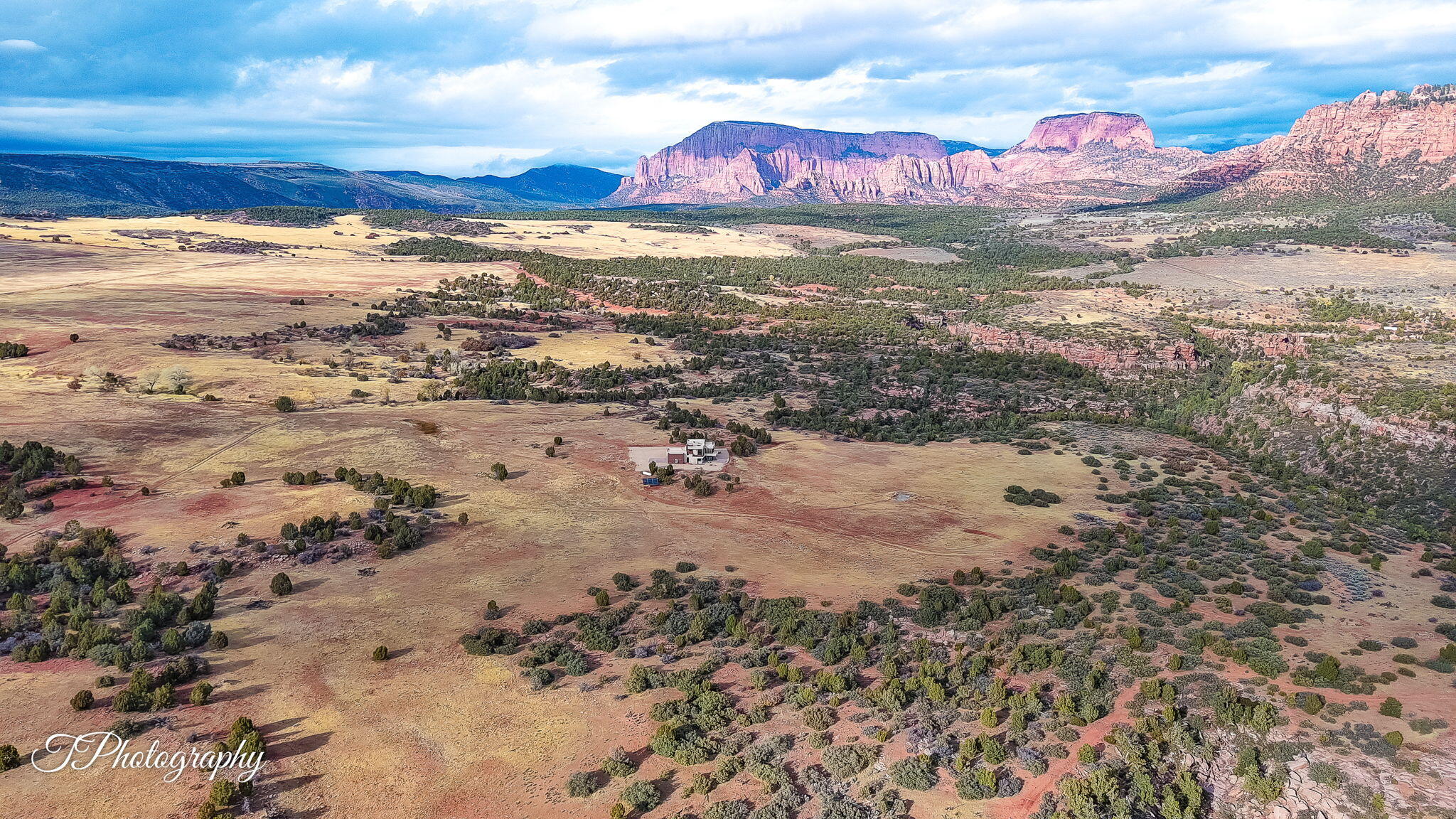 Virgin, Utah, 84779, United States, 2 Bedrooms Bedrooms, ,3 BathroomsBathrooms,Residential,Active,1919062