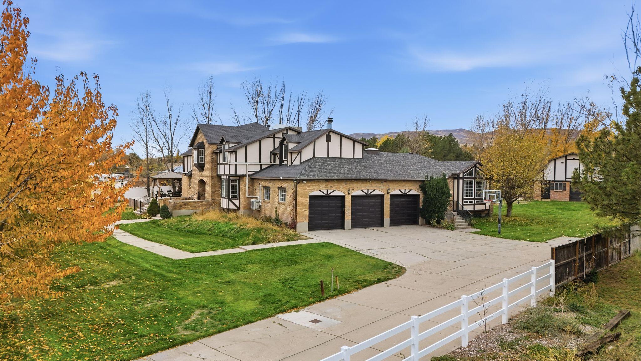 Bluffdale, Utah, 84065, United States, 10 Bedrooms Bedrooms, ,7 BathroomsBathrooms,Residential,Active,1990677