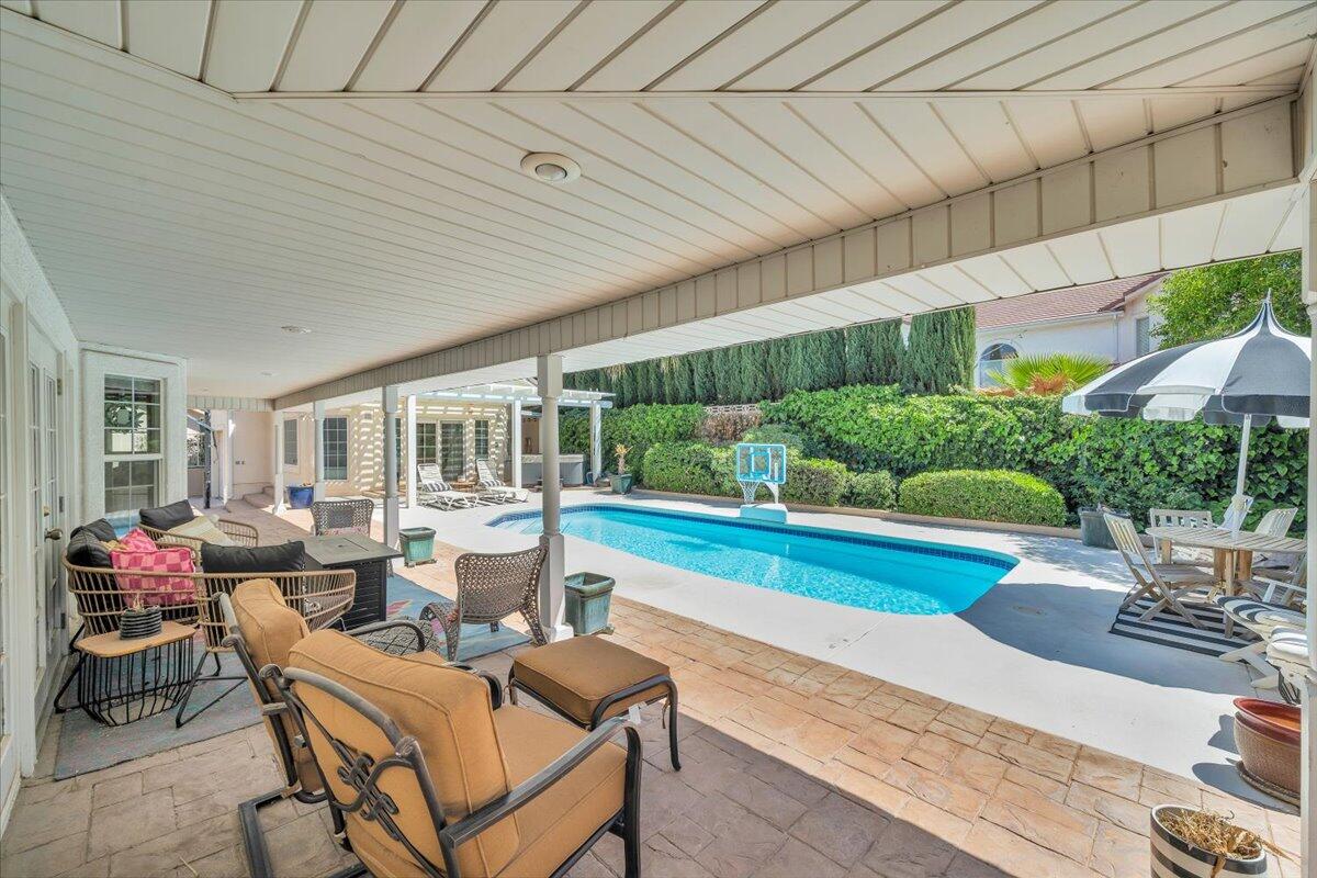 St George, Utah, 84790, United States, 5 Bedrooms Bedrooms, ,5 BathroomsBathrooms,Residential,Active,1788568
