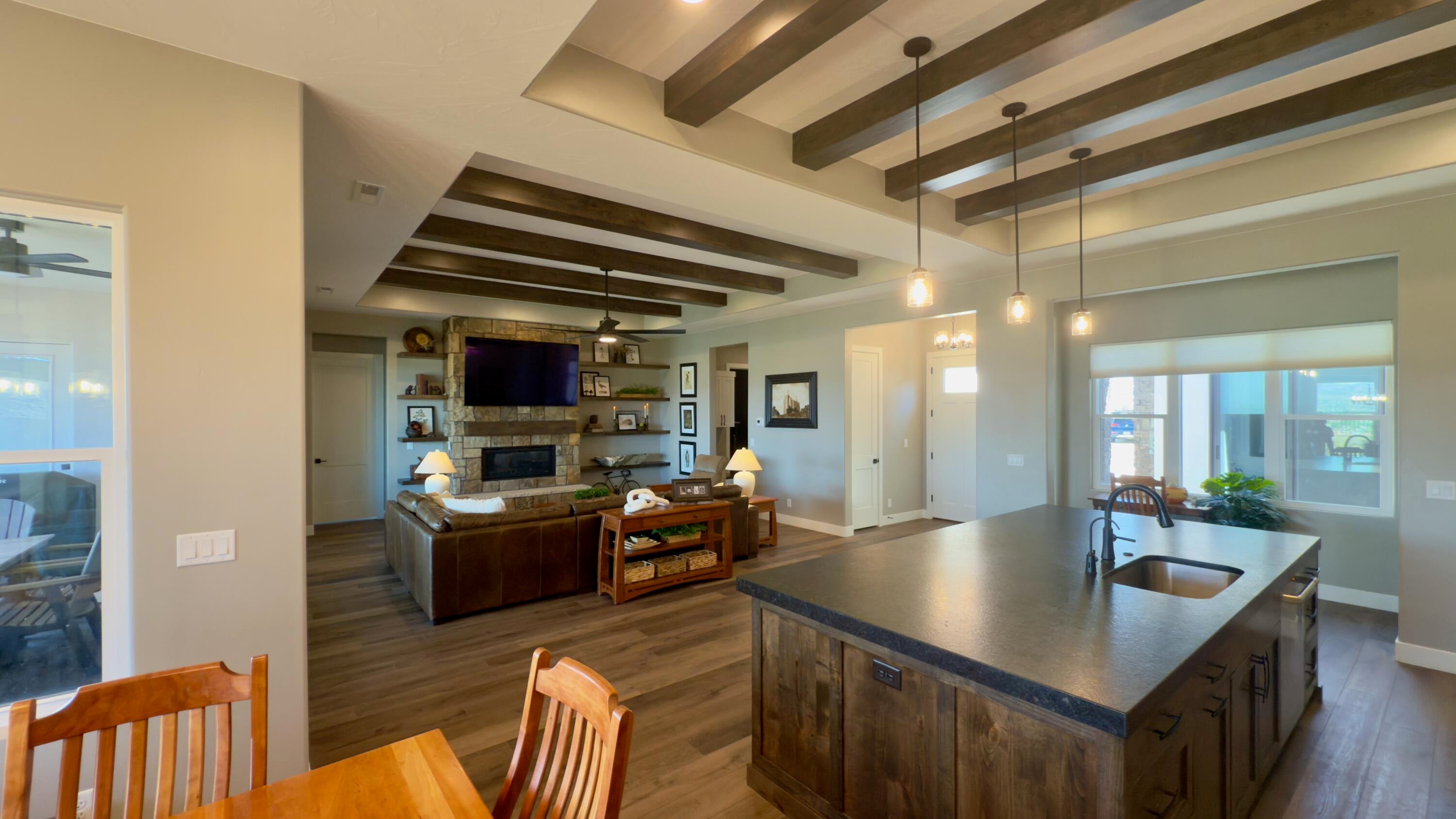 Washington, Utah, 84780, United States, 5 Bedrooms Bedrooms, ,5 BathroomsBathrooms,Residential,Active,1954413