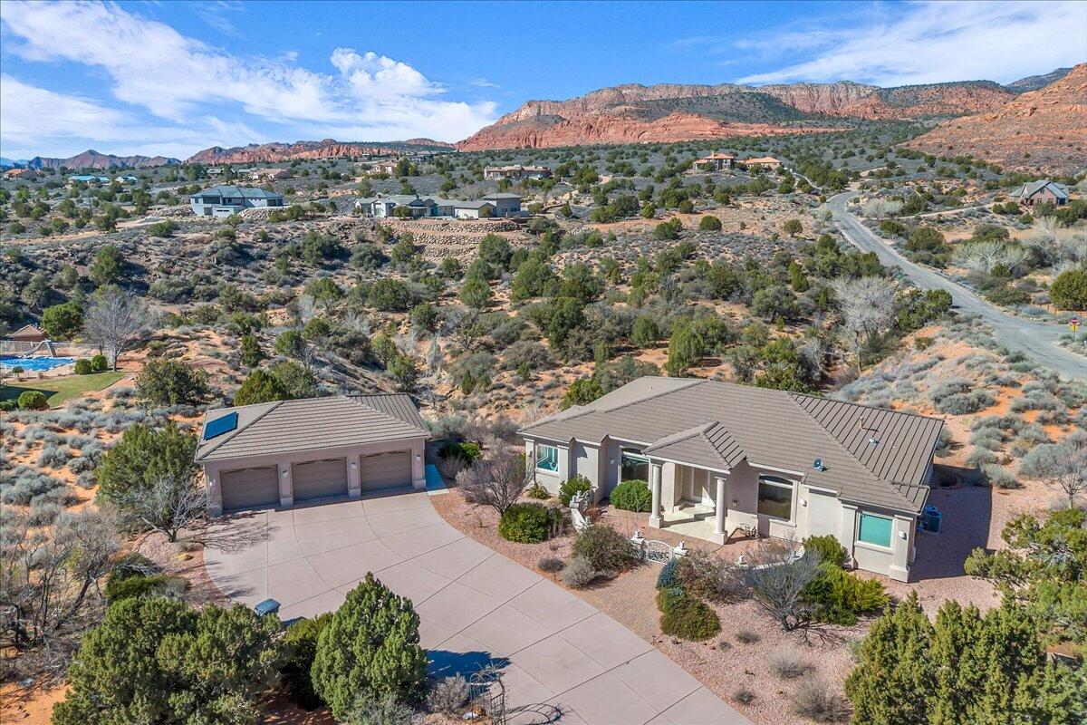 Leeds, Utah, 84746, United States, 5 Bedrooms Bedrooms, ,3 BathroomsBathrooms,Residential,Active,2008700