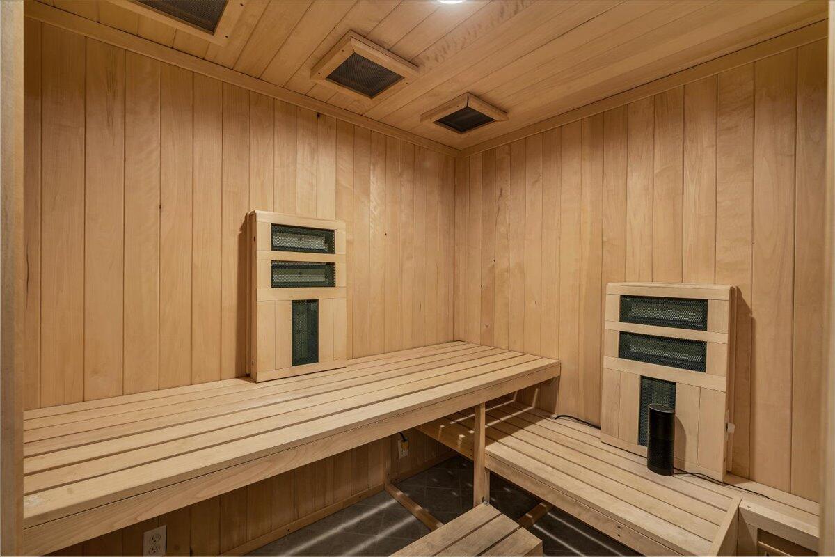 St George, Utah, 84790, United States, 5 Bedrooms Bedrooms, ,6 BathroomsBathrooms,Residential,Active,1993628