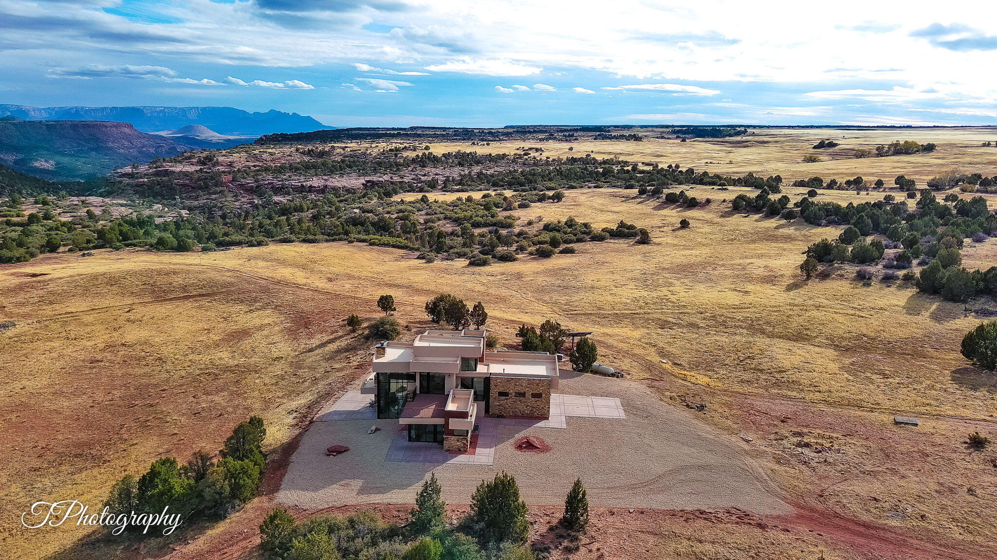 Virgin, Utah, 84779, United States, 2 Bedrooms Bedrooms, ,3 BathroomsBathrooms,Residential,Active,1919062