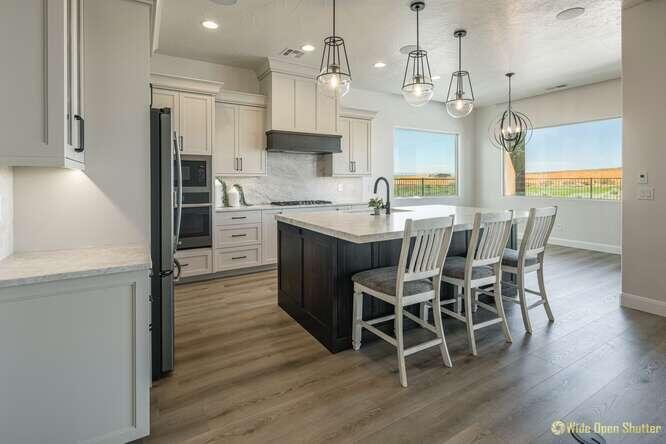 Hurricane, Utah, 84737, United States, 4 Bedrooms Bedrooms, ,3 BathroomsBathrooms,Residential,Active,1820431