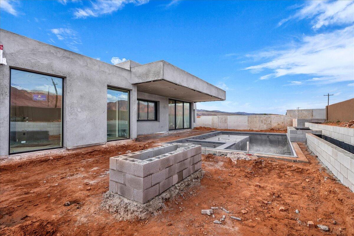 Ivins, Utah, 84738, United States, 4 Bedrooms Bedrooms, ,5 BathroomsBathrooms,Residential,Active,2021032