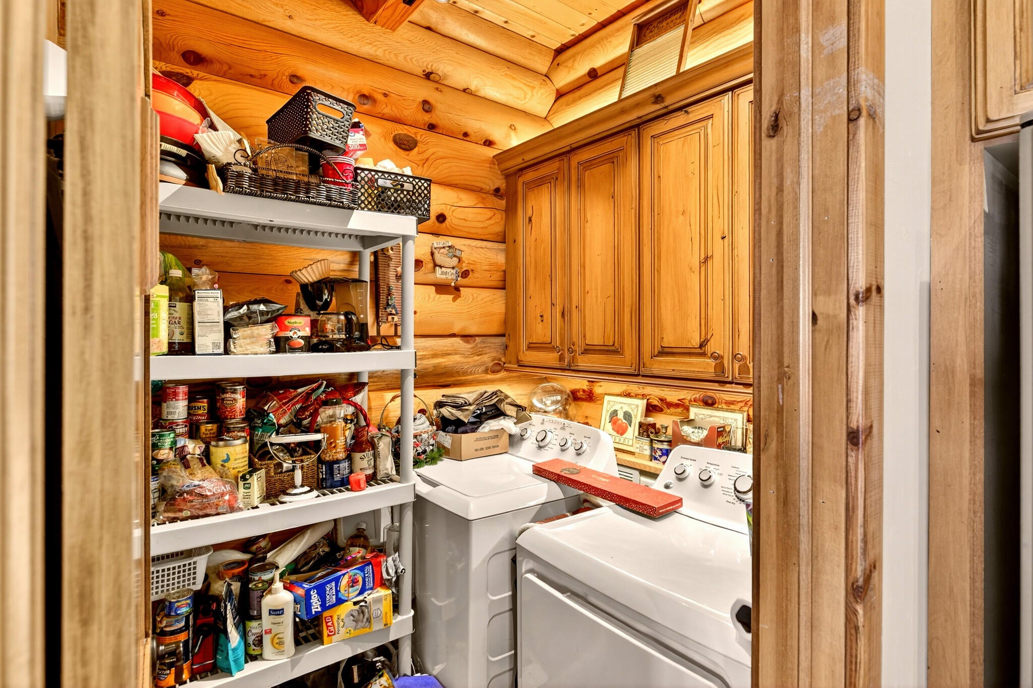 Brian Head, Utah, 84719, United States, 3 Bedrooms Bedrooms, ,3 BathroomsBathrooms,Residential,Active,1973526