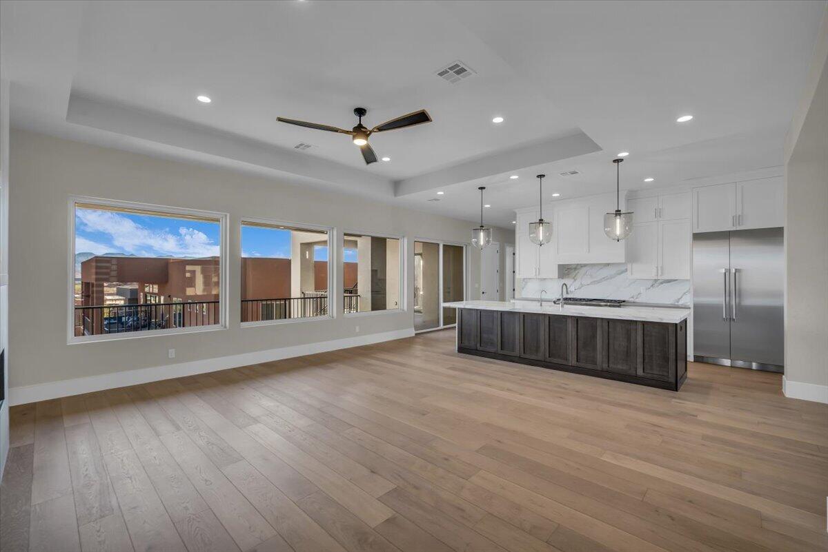 Hurricane, Utah, 84737, United States, 8 Bedrooms Bedrooms, ,6 BathroomsBathrooms,Residential,Active,2015446