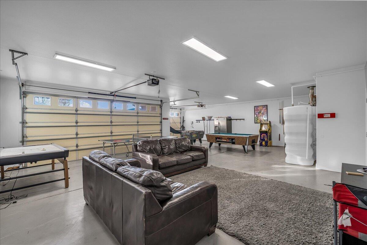 La Verkin, Utah, 84745, United States, 6 Bedrooms Bedrooms, ,4 BathroomsBathrooms,Residential,Active,2010581