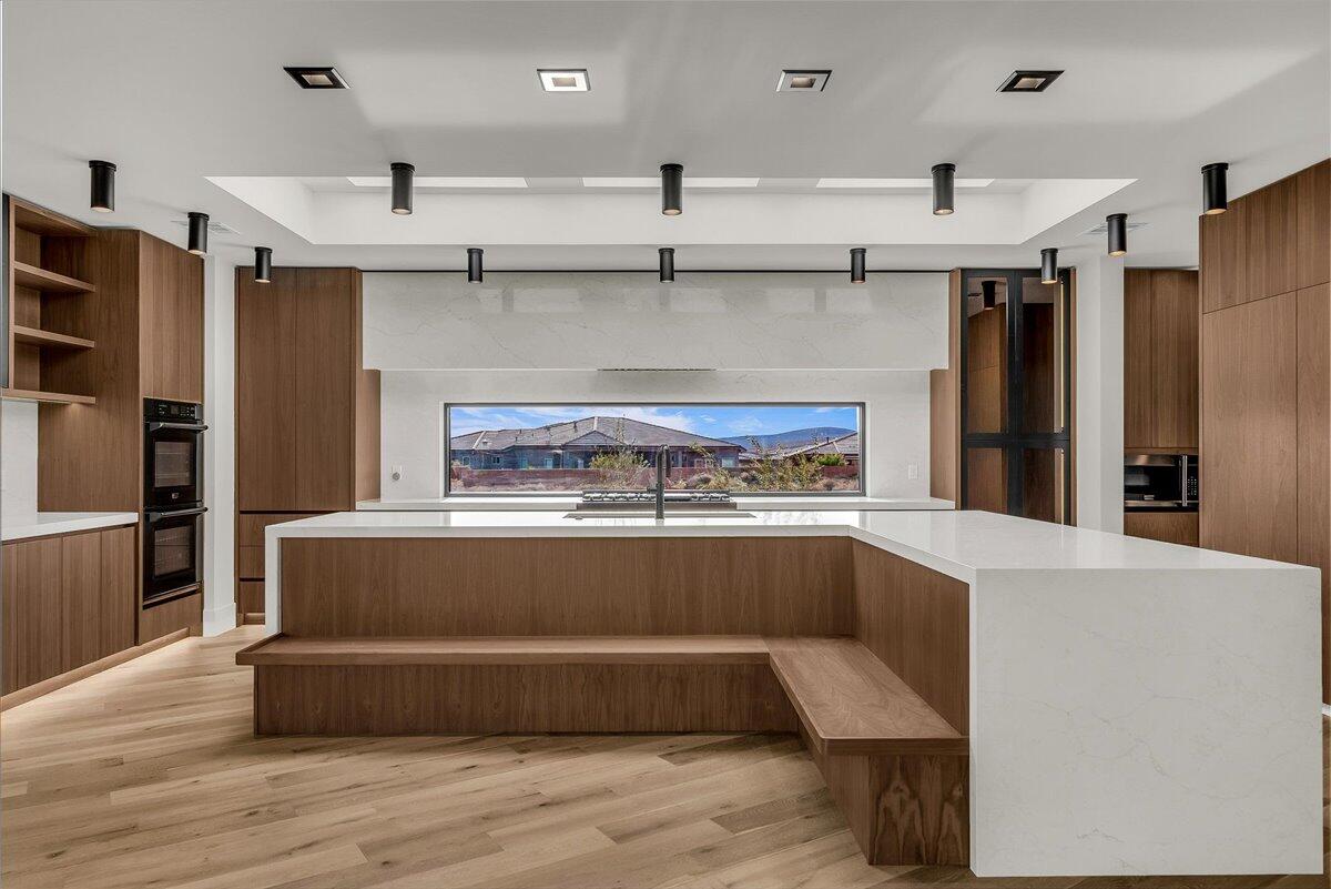 Ivins, Utah, 84738, United States, 3 Bedrooms Bedrooms, ,4 BathroomsBathrooms,Residential,Active,1986904