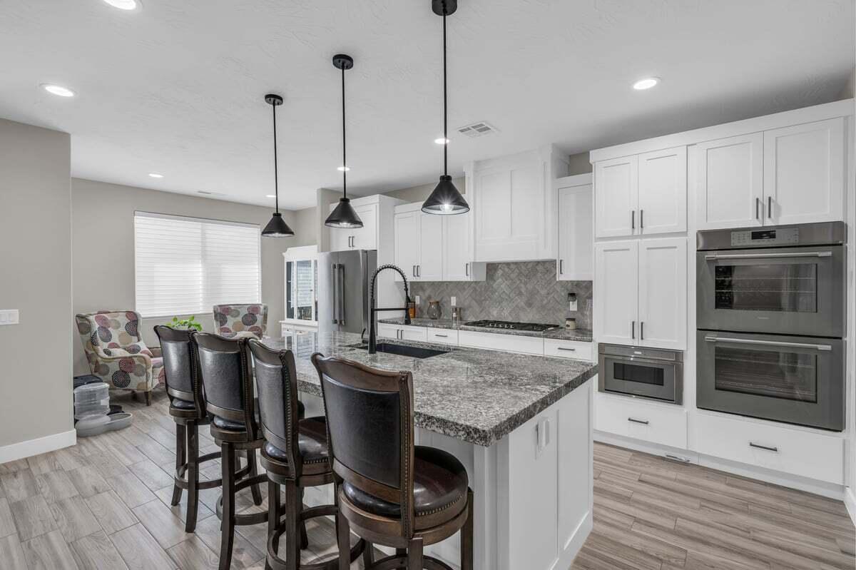 Hurricane, Utah, 84737, United States, 5 Bedrooms Bedrooms, ,5 BathroomsBathrooms,Residential,Active,1996303