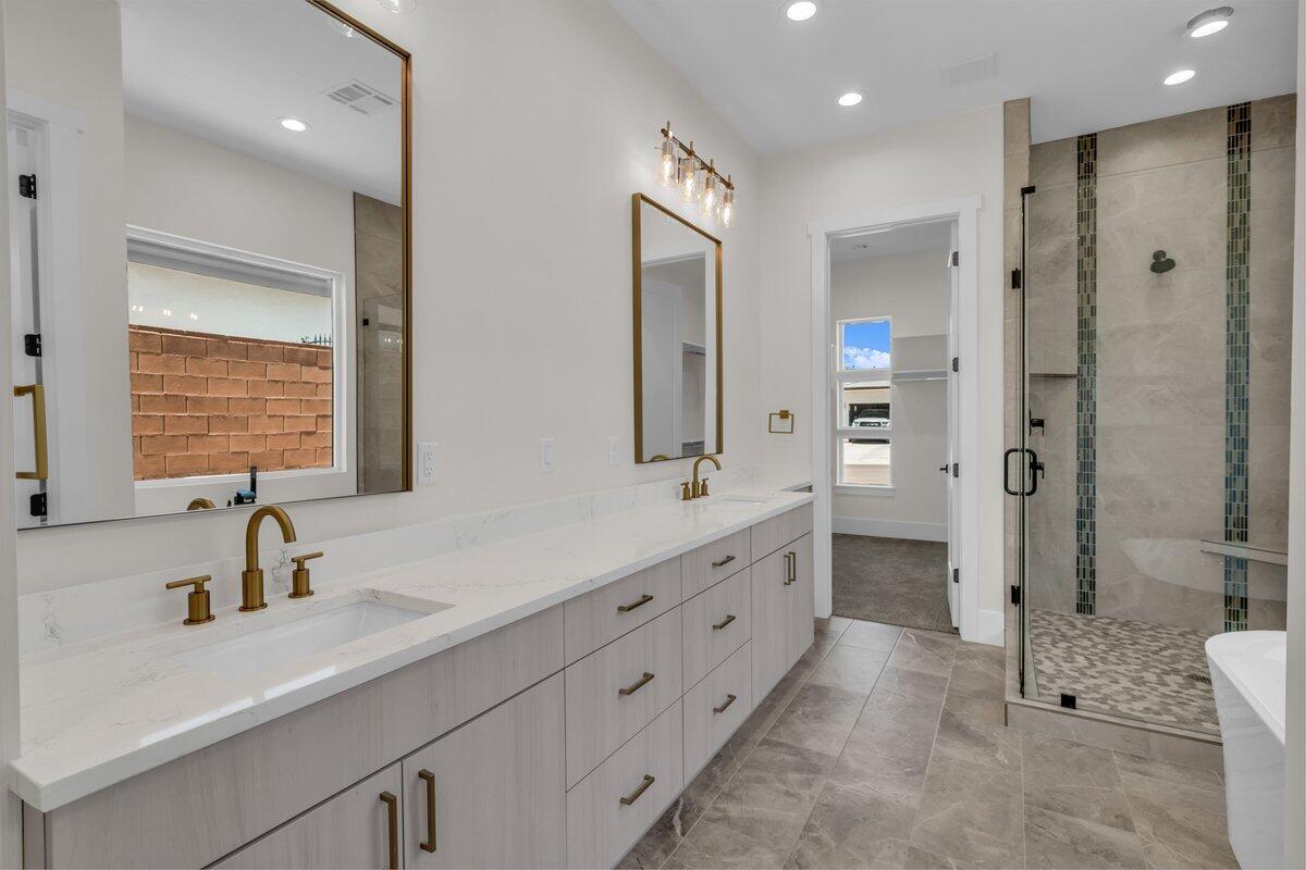 Washington, Utah, 84780, United States, 6 Bedrooms Bedrooms, ,5 BathroomsBathrooms,Residential,Active,1862845