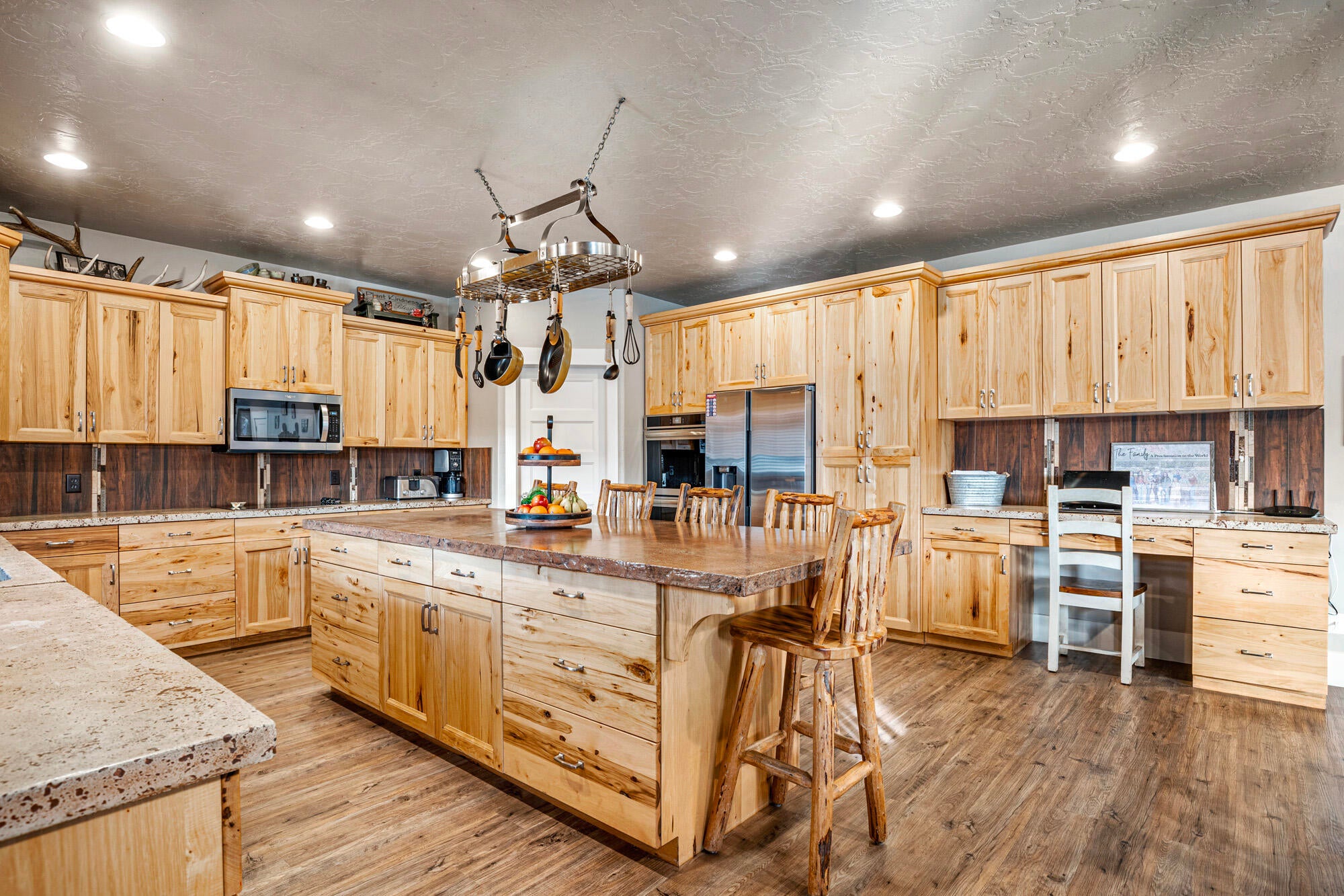 Washington, Utah, 84780, United States, 8 Bedrooms Bedrooms, ,5 BathroomsBathrooms,Residential,Active,2012929