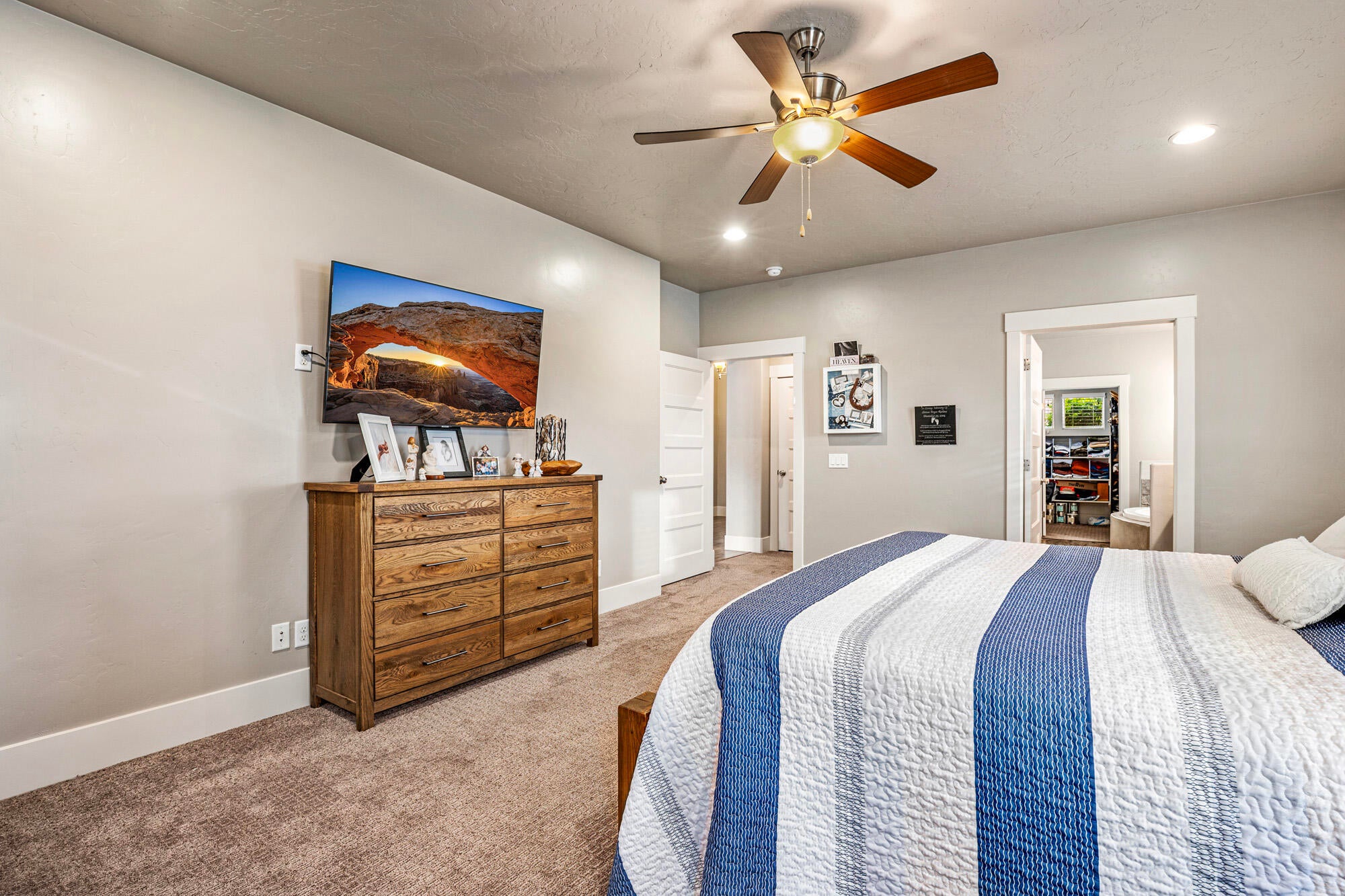 Washington, Utah, 84780, United States, 8 Bedrooms Bedrooms, ,5 BathroomsBathrooms,Residential,Active,2012929