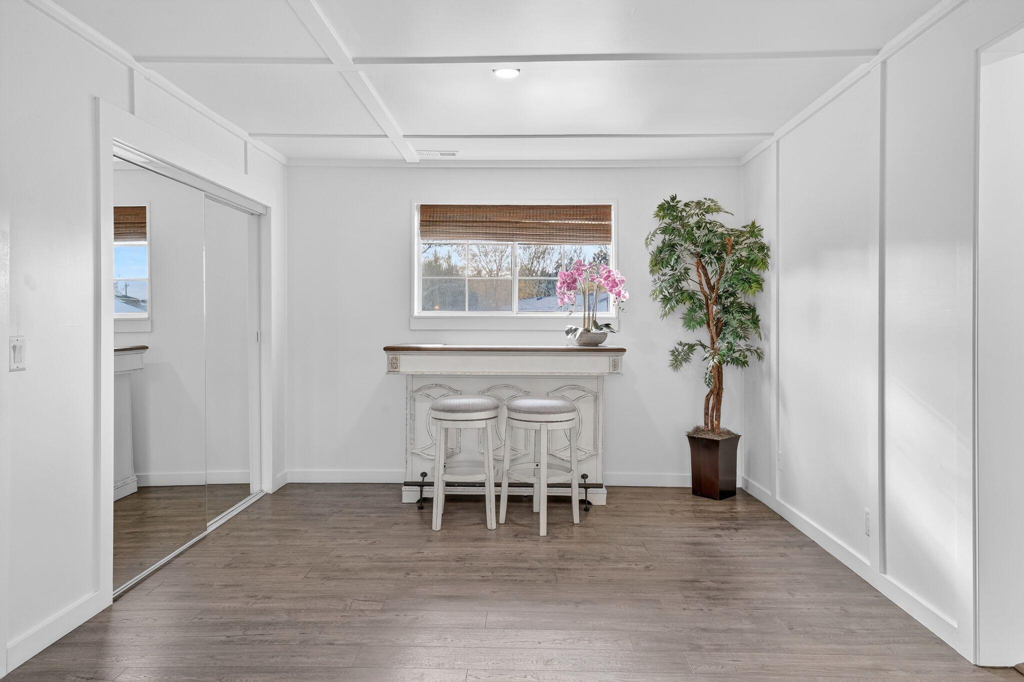 Bluffdale, Utah, 84065, United States, 10 Bedrooms Bedrooms, ,7 BathroomsBathrooms,Residential,Active,1990677