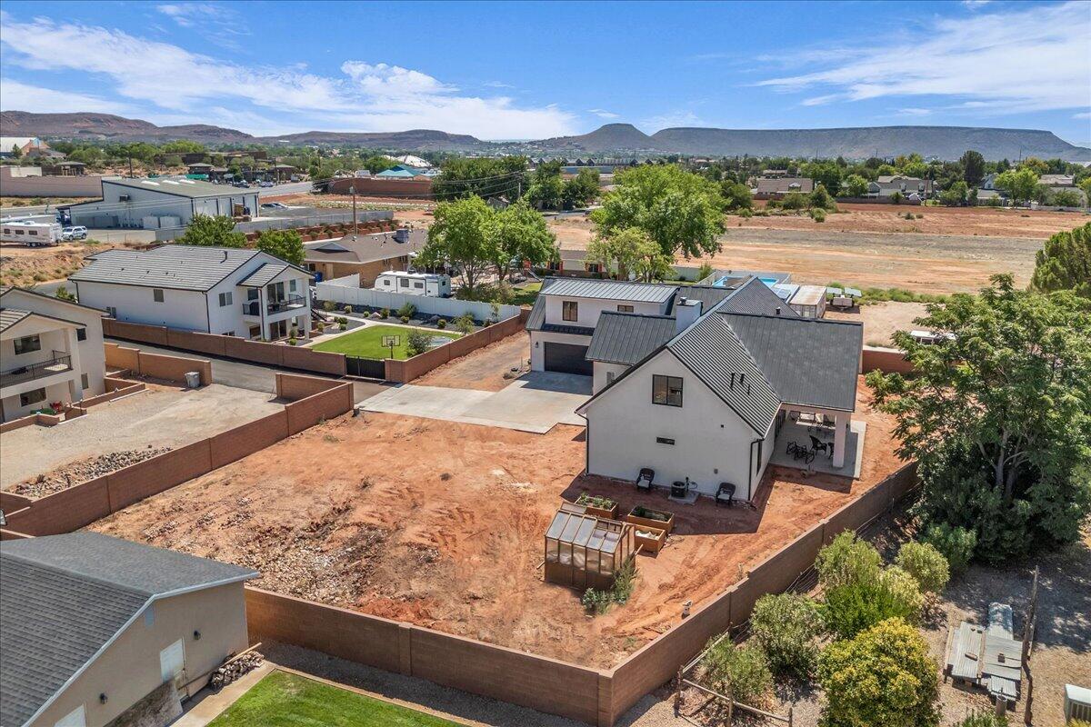 Santa Clara, Utah, 84765, United States, 6 Bedrooms Bedrooms, ,4 BathroomsBathrooms,Residential,Active,1913953