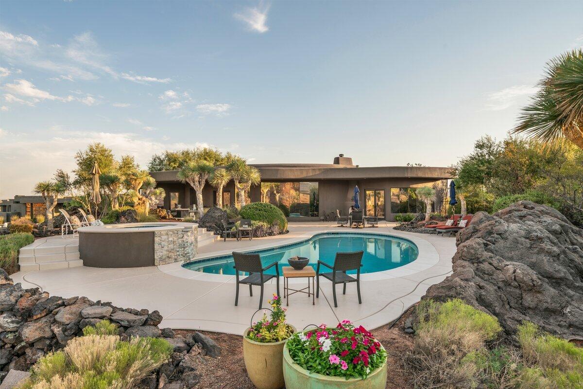 St George, Utah, 84770, United States, 3 Bedrooms Bedrooms, ,3 BathroomsBathrooms,Residential,Active,1919080