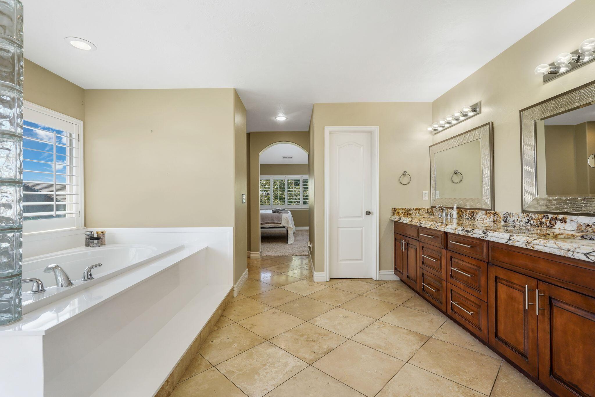 Lehi, Utah, 84043, United States, 7 Bedrooms Bedrooms, ,7 BathroomsBathrooms,Residential,Active,1905043