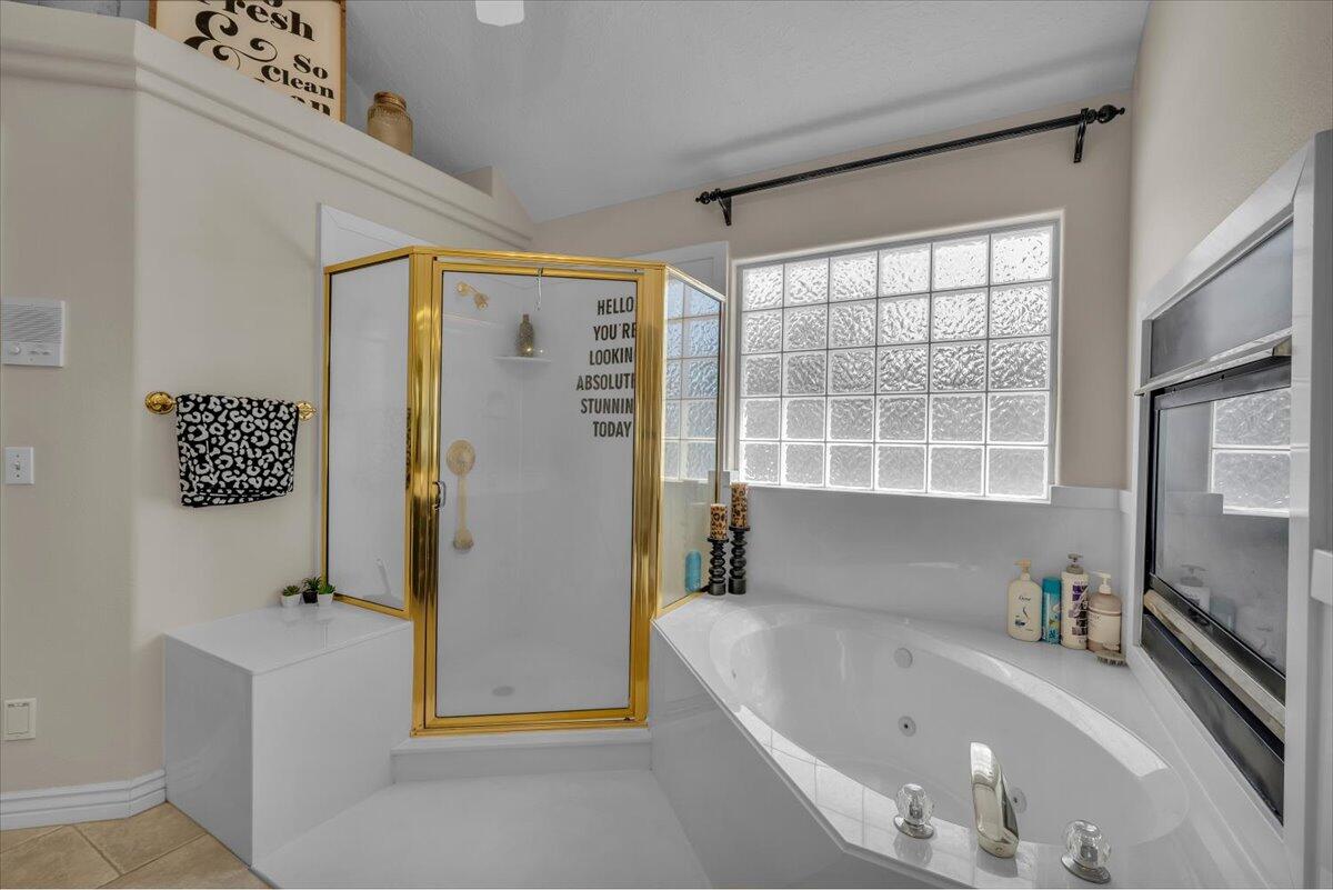 St George, Utah, 84790, United States, 5 Bedrooms Bedrooms, ,5 BathroomsBathrooms,Residential,Active,1788568