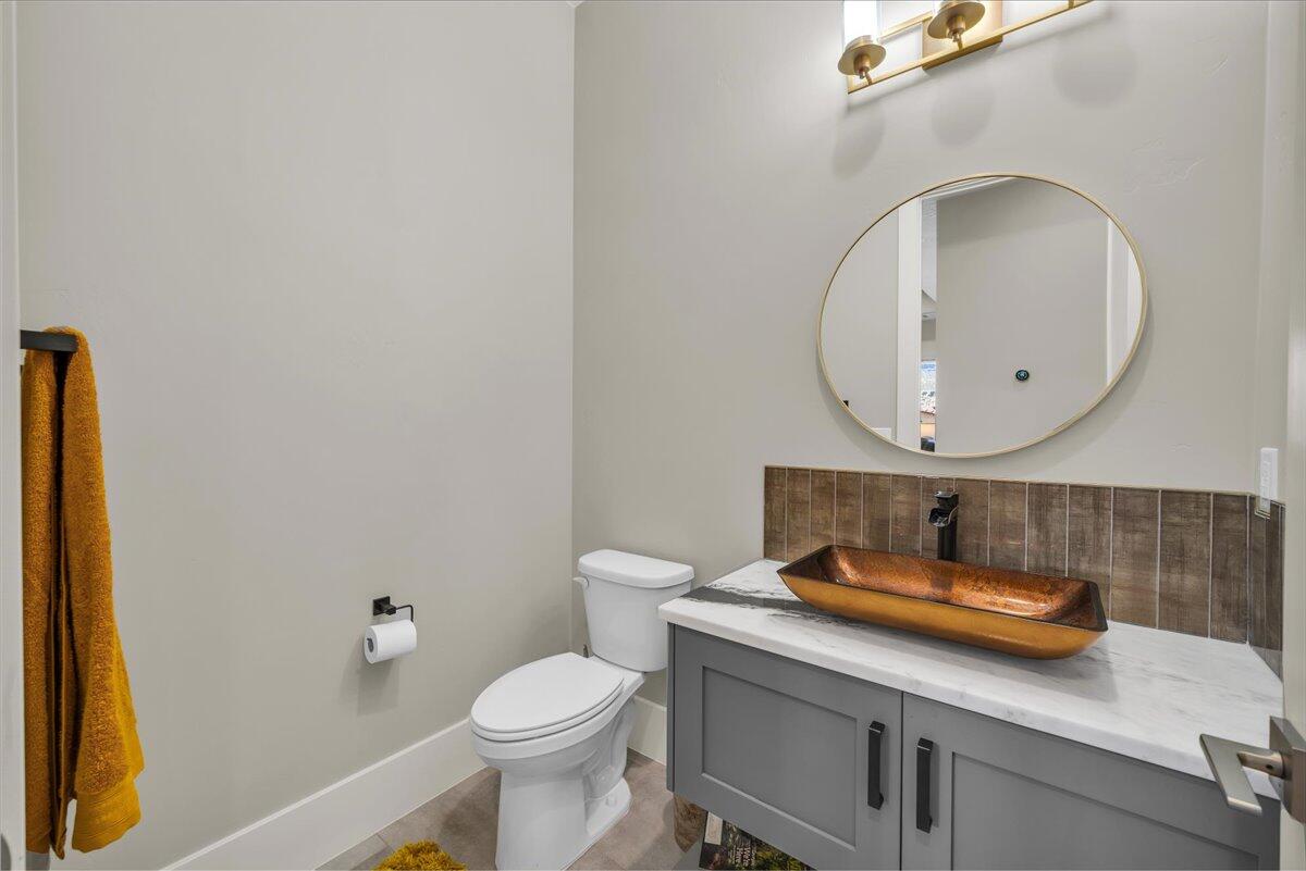 Virgin, Utah, 84779, United States, 4 Bedrooms Bedrooms, ,4 BathroomsBathrooms,Residential,Active,1904690