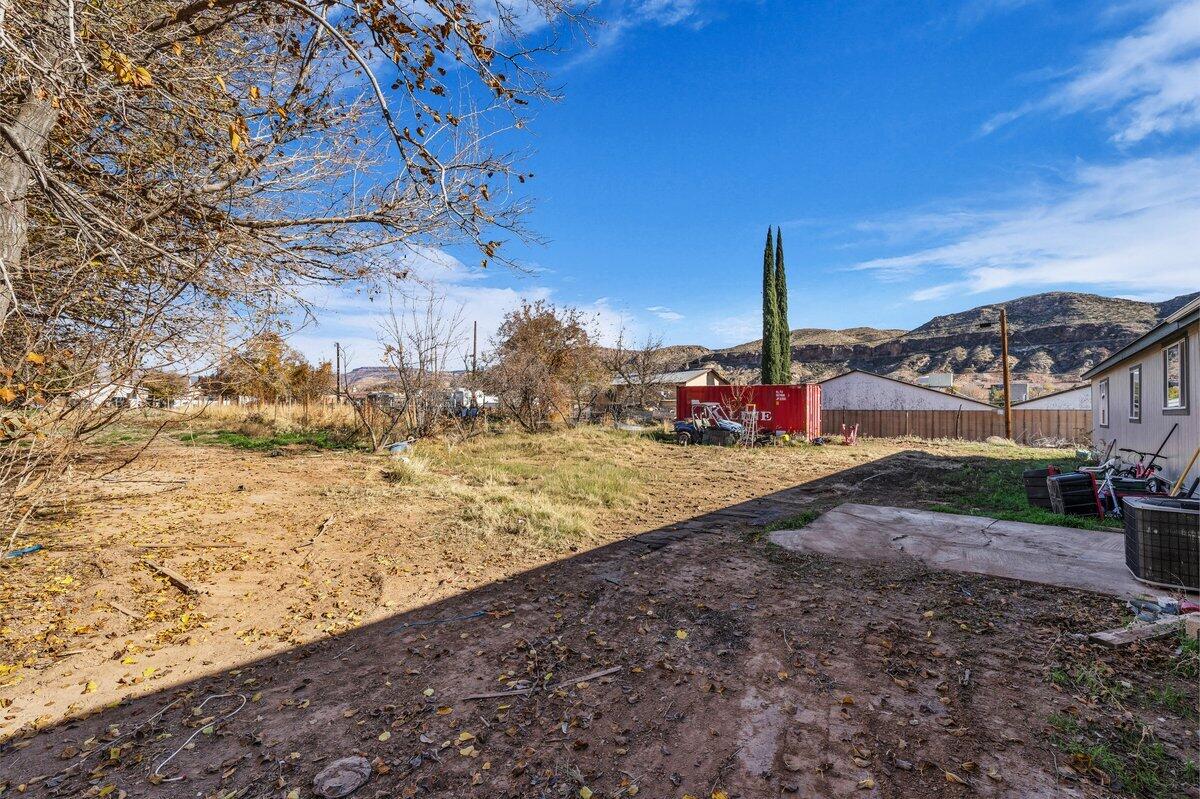 La Verkin, Utah, 84745, United States, 4 Bedrooms Bedrooms, ,2 BathroomsBathrooms,Residential,Active,2006765