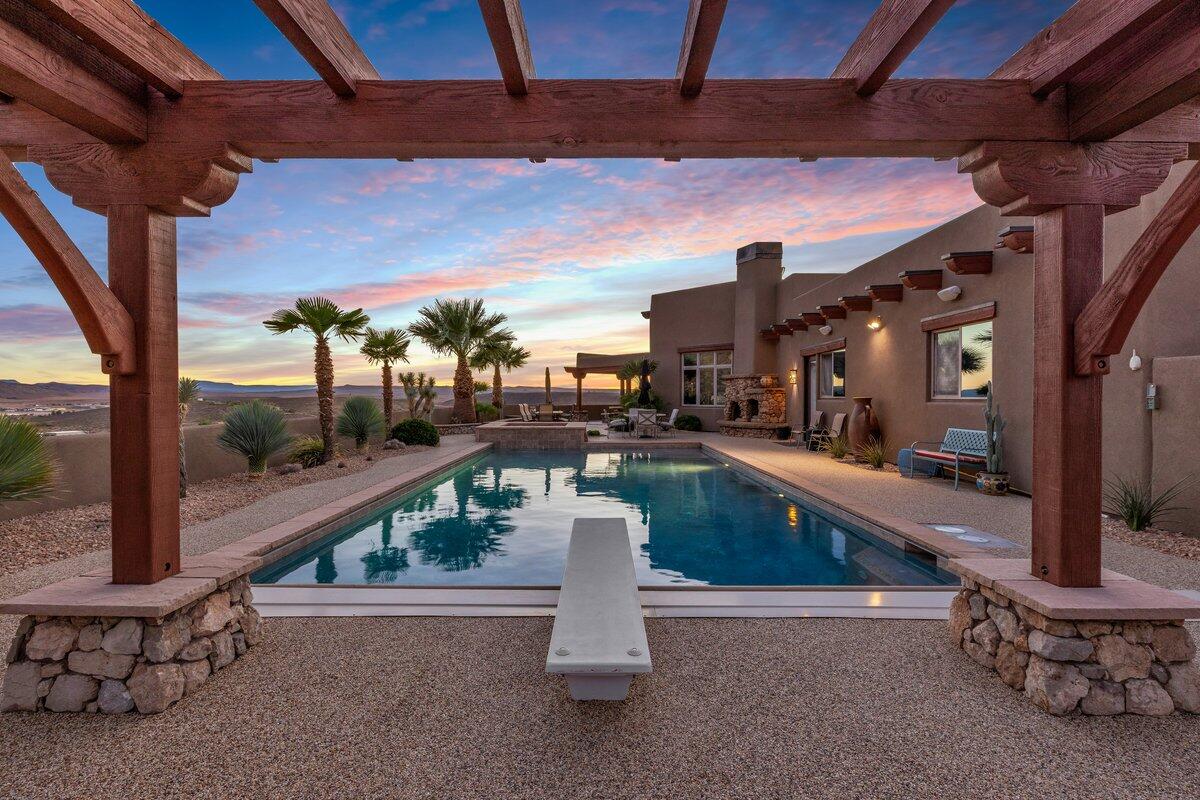 Hurricane, Utah, 84737, United States, 4 Bedrooms Bedrooms, ,3 BathroomsBathrooms,Residential,Active,1941338