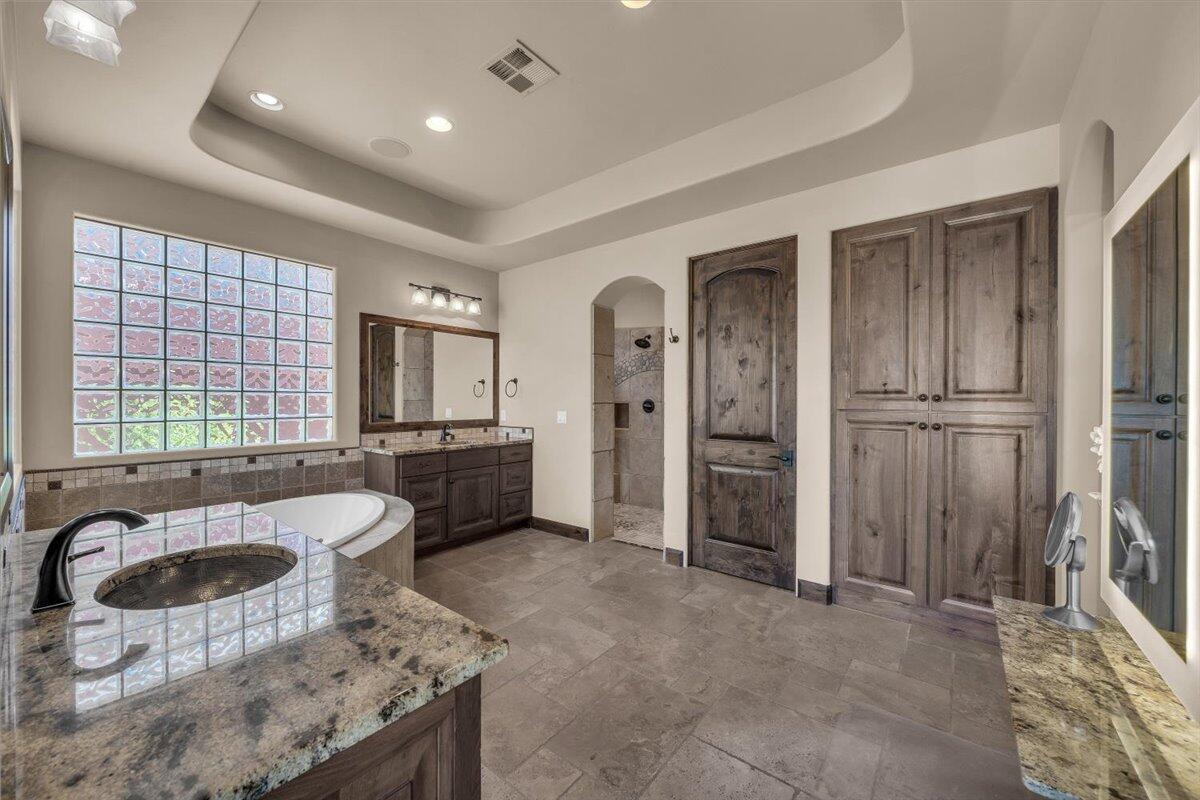 St George, Utah, 84770, United States, 3 Bedrooms Bedrooms, ,3 BathroomsBathrooms,Residential,Active,1964301