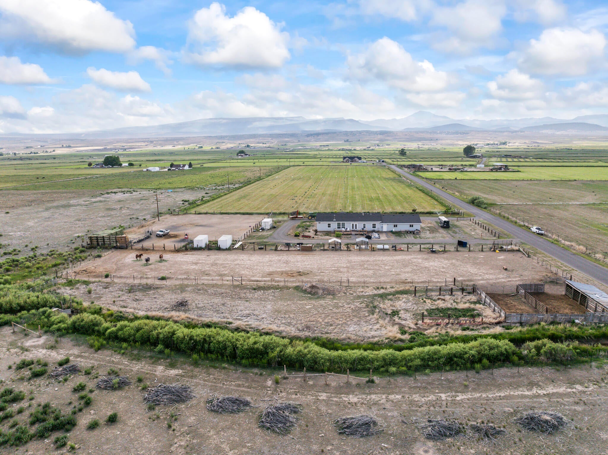 Panguitch, Utah, 84759, United States, 3 Bedrooms Bedrooms, ,3 BathroomsBathrooms,Residential,Active,2015807