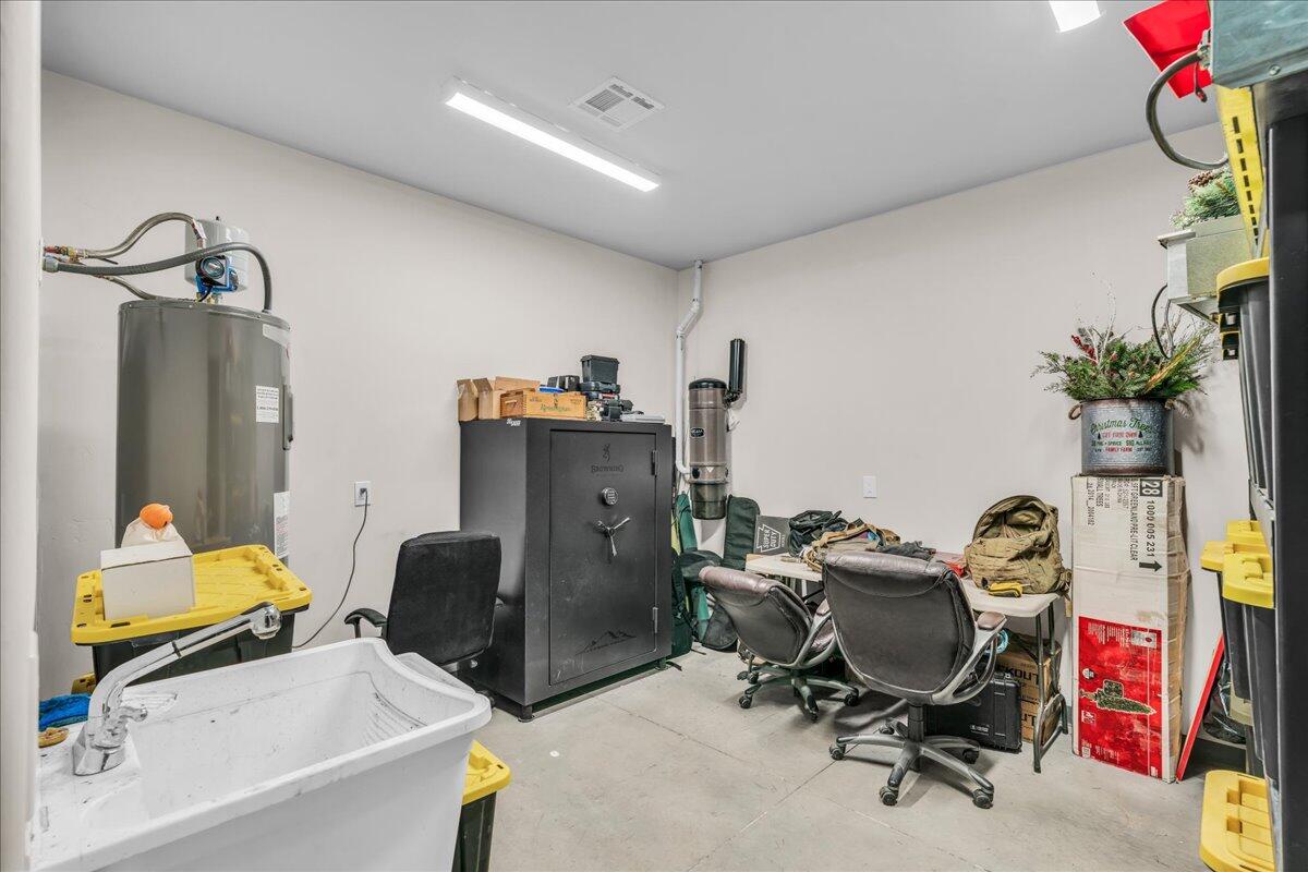 Hurricane, Utah, 84737, United States, 5 Bedrooms Bedrooms, ,6 BathroomsBathrooms,Residential,Active,1748671