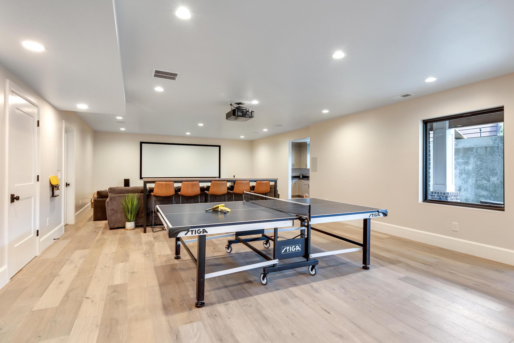 Highland, Utah, 84003, United States, 5 Bedrooms Bedrooms, ,6 BathroomsBathrooms,Residential,Active,1945192