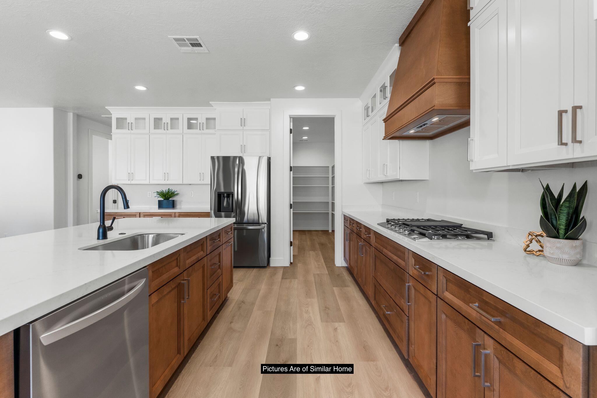 Washington, Utah, 84780, United States, 5 Bedrooms Bedrooms, ,5 BathroomsBathrooms,Residential,Active,1849206
