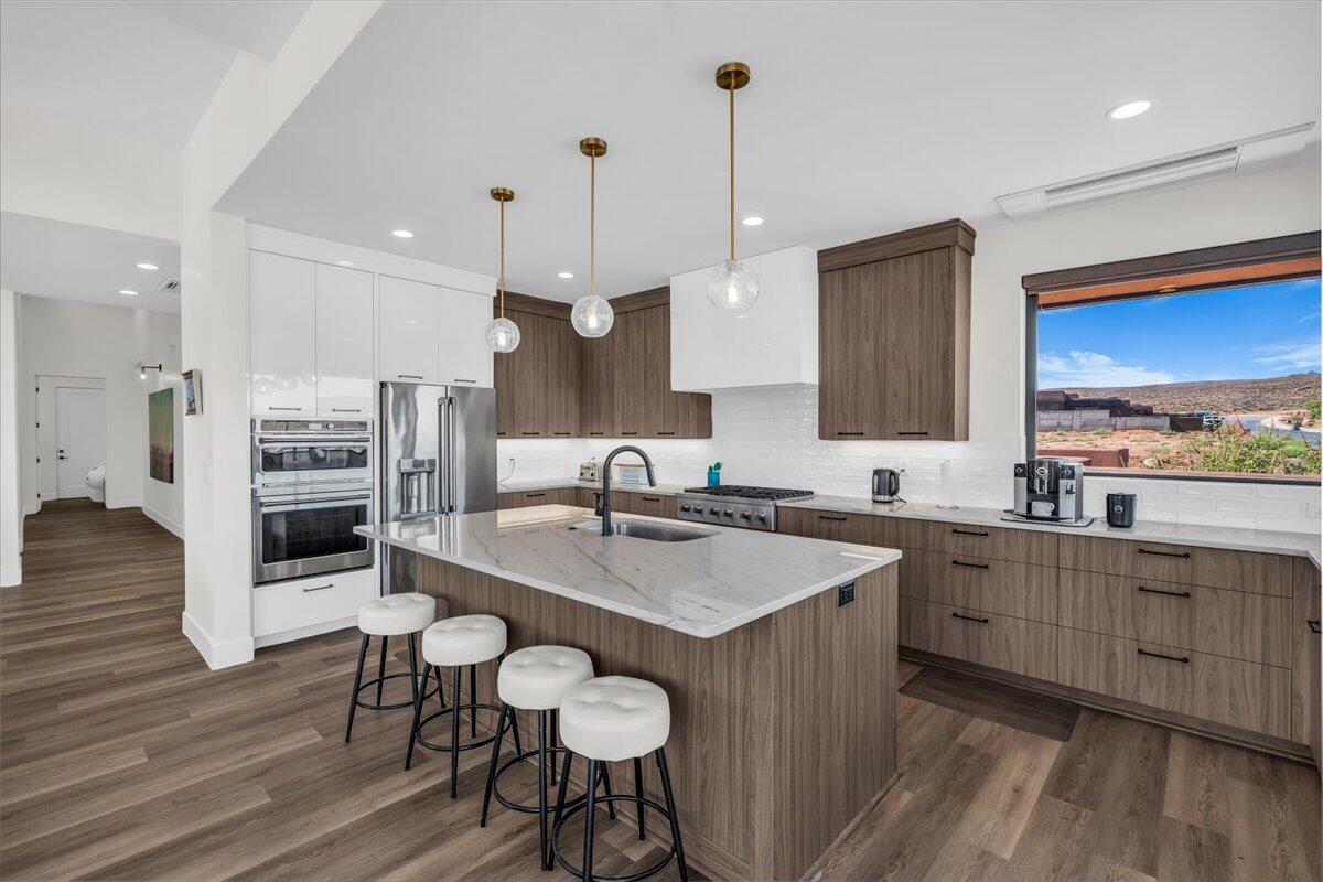 Ivins, Utah, 84738, United States, 3 Bedrooms Bedrooms, ,3 BathroomsBathrooms,Residential,Active,1920222