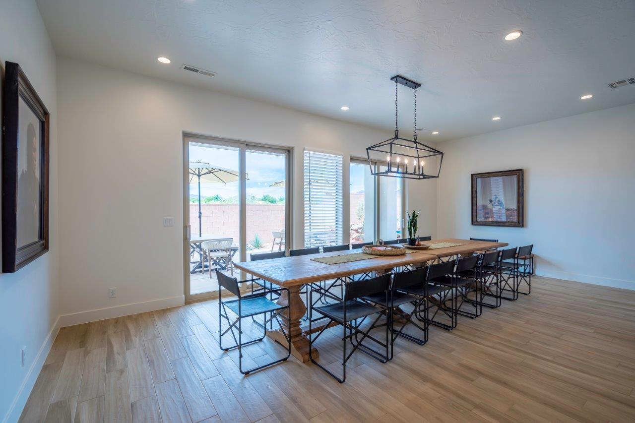 Santa Clara, Utah, 84765, United States, ,6 BathroomsBathrooms,Residential,Active,1798104