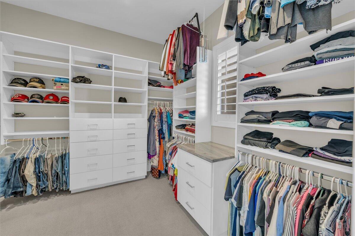 Virgin, Utah, 84779, United States, 4 Bedrooms Bedrooms, ,4 BathroomsBathrooms,Residential,Active,1904690