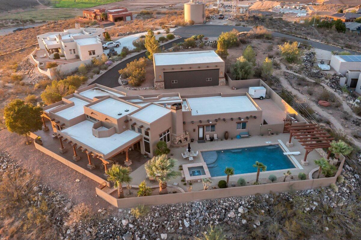 Hurricane, Utah, 84737, United States, 4 Bedrooms Bedrooms, ,3 BathroomsBathrooms,Residential,Active,1941338
